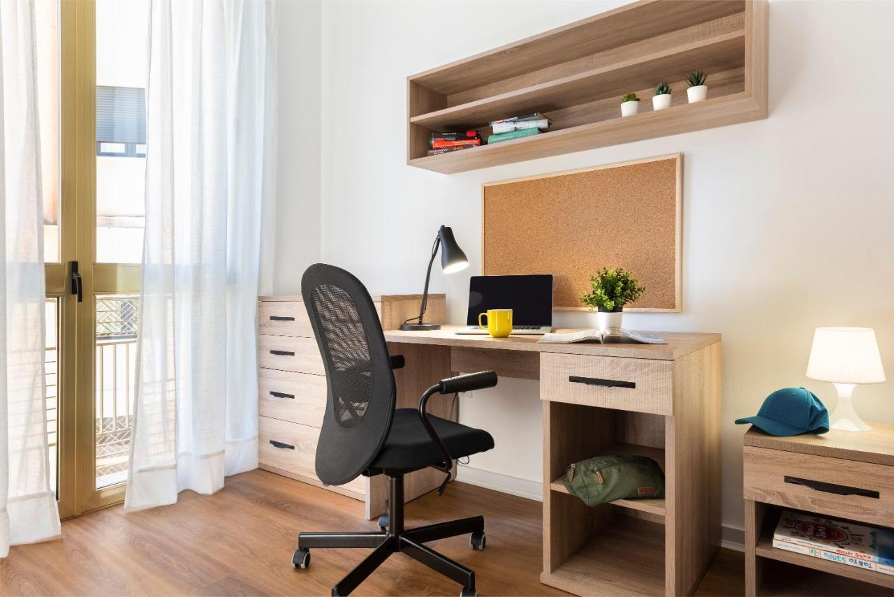 Micampus Armendariz Student Residence Sevilla Exteriér fotografie